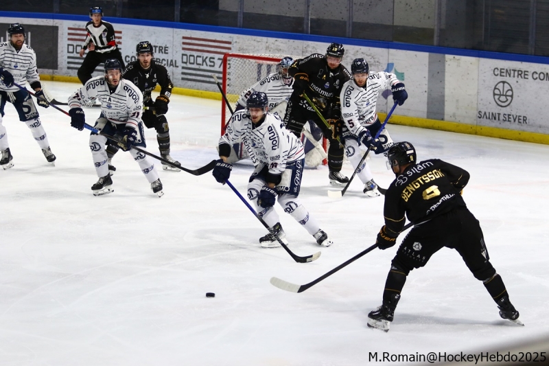 Photo hockey Ligue Magnus - Coupe de France - 1/2 de Finale : Rouen vs Angers  - Tempte Angevine sur lle Lacroix.