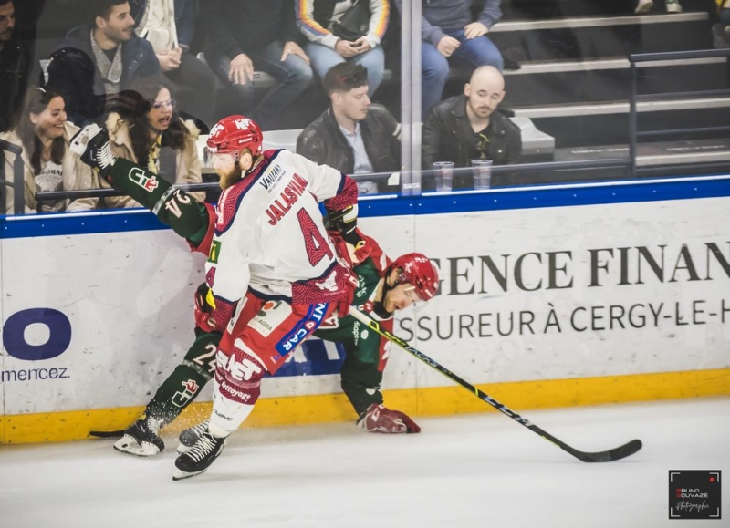 Photo hockey Ligue Magnus - Ligue Magnus - 1/2 finale match 4 : Cergy-Pontoise vs Grenoble  - Grenoble aux portes de la finale