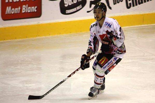 Photo hockey Ligue Magnus - Ligue Magnus : 11me journe : Chamonix  vs Amiens  - Si prs du but...