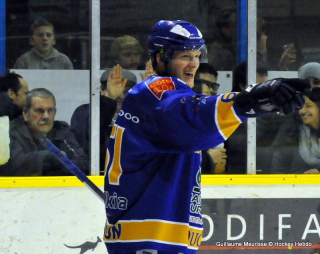 Photo hockey Ligue Magnus - Ligue Magnus : 13me journe : Dijon  vs Villard-de-Lans - Accident de chasse