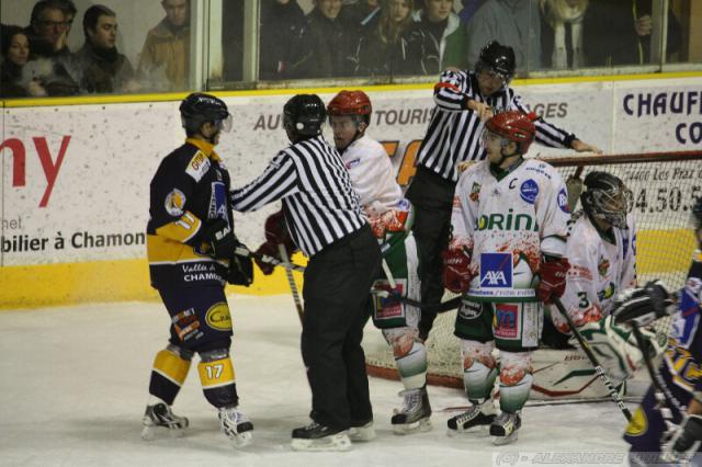 Photo hockey Ligue Magnus - Ligue Magnus : 14me journe : Chamonix  vs Mont-Blanc - Du public, des tirs aux buts, une victoire, What else ?