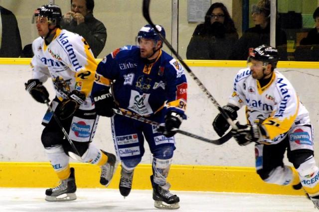 Photo hockey Ligue Magnus - Ligue Magnus : 14me journe : Dijon  vs Rouen - Dur combat