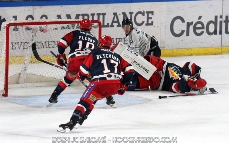 Photo hockey Ligue Magnus - Ligue Magnus : 18me journe : Grenoble  vs Angers  - Angers fait tomber le leader Grenoble !