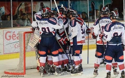 Photo hockey Ligue Magnus - Ligue Magnus : 18me journe : Strasbourg  vs Grenoble  - "Mini hold-up" pour Grenoble