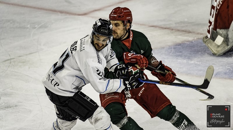 Photo hockey Ligue Magnus - Ligue Magnus : 19me journe : Cergy-Pontoise vs Marseille - Cergy rgale face  Marseille