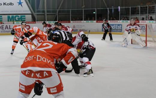 Photo hockey Ligue Magnus - Ligue Magnus : 1re journe : Epinal  vs Chamonix / Morzine - Epinal frappe fort