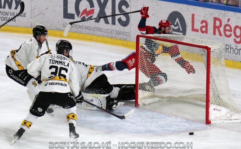 Photo hockey Ligue Magnus - Ligue Magnus : 20me journe : Grenoble  vs Rouen - Grenoble matrise Rouen et reste leader !