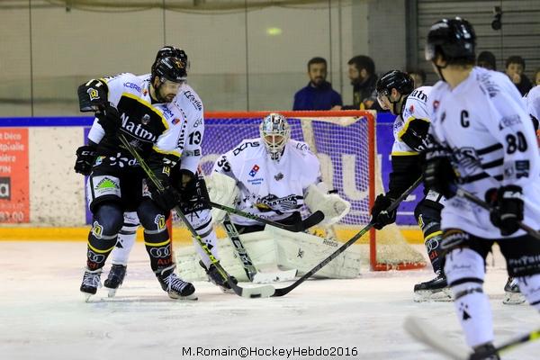 Photo hockey Ligue Magnus - Ligue Magnus : 20me journe : Rouen vs Brest  - LM : Rouen simpose sur la fin.