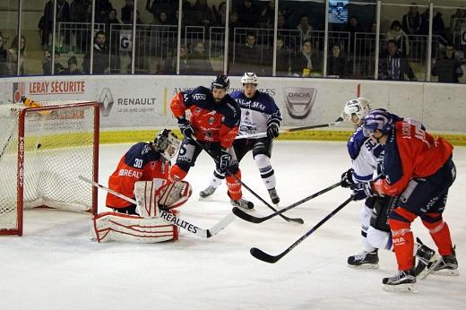 Photo hockey Ligue Magnus - Ligue Magnus : 22me journe : Angers  vs Gap  - Un chass-crois qui tourne en faveur des Ducs 