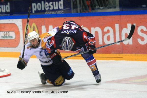 Photo hockey Ligue Magnus - Ligue Magnus : 25me journe : Grenoble  vs Chamonix  - Hirarchie respecte