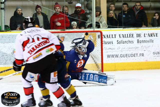 Photo hockey Ligue Magnus - Ligue Magnus : 26me journe : Chamonix  vs Brianon  - Match danthologie  Bozon