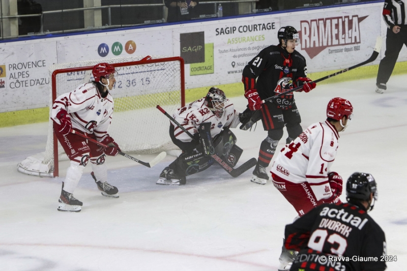 Photo hockey Ligue Magnus - Ligue Magnus : 26me journe : Nice vs Brianon  - Douche froide pour les Aigles