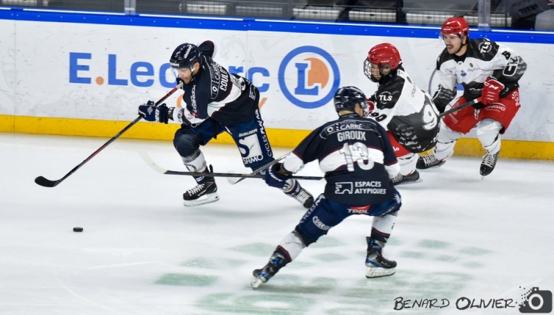 Photo hockey Ligue Magnus - Ligue Magnus : 27me journe : Cergy-Pontoise vs Angers  - Enfin un gros au tableau de chasse des Jokers ! 