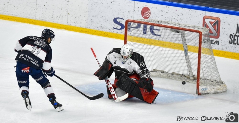 Photo hockey Ligue Magnus - Ligue Magnus : 27me journe : Cergy-Pontoise vs Angers  - Enfin un gros au tableau de chasse des Jokers ! 