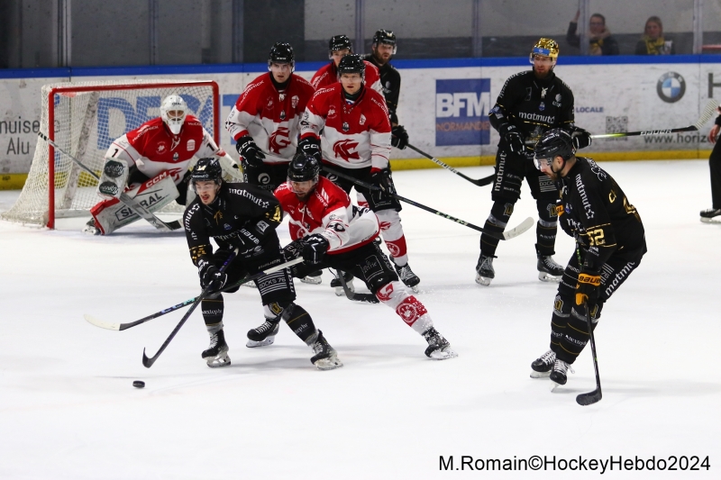 Photo hockey Ligue Magnus - Ligue Magnus : 30me journe : Rouen vs Amiens  - Rouen simpose dans le derby.