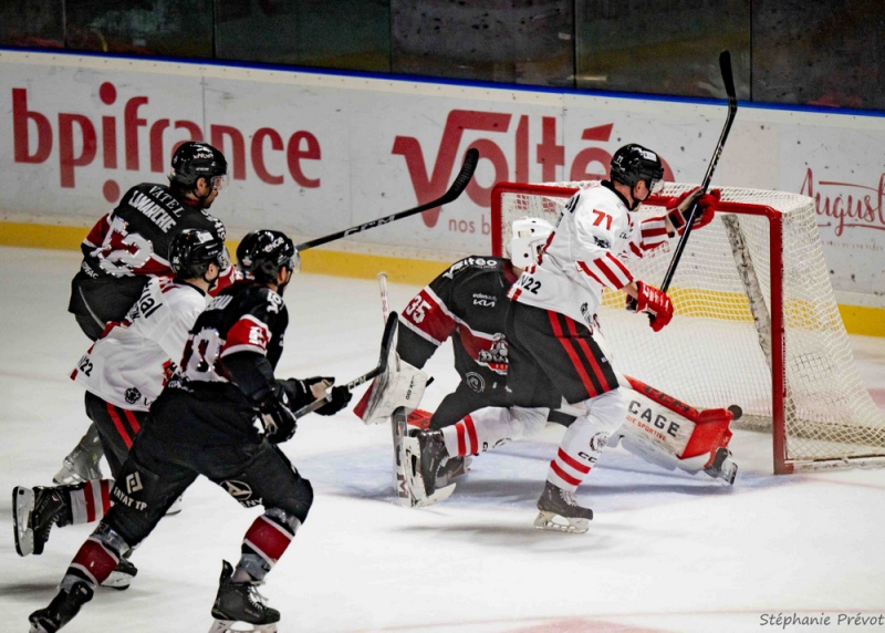 Photo hockey Ligue Magnus - Ligue Magnus : 33me journe : Bordeaux vs Nice - Dmonstration des Aigles niois  Mriadeck !