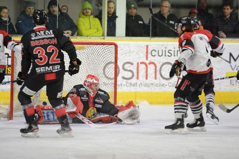 Photo hockey Ligue Magnus - Ligue Magnus : 39me journe : Chamonix  vs Bordeaux - Les Boxers lemportent au bout du suspense