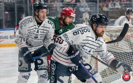 Photo hockey Ligue Magnus - Ligue Magnus : 3me journe : Cergy-Pontoise vs Angers  - Les Ducs crucifient les Jokers  26 secondes du gong !