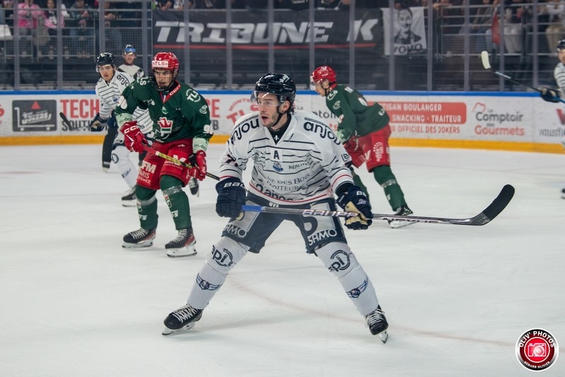 Photo hockey Ligue Magnus - Ligue Magnus : 3me journe : Cergy-Pontoise vs Angers  - Les Ducs crucifient les Jokers  26 secondes du gong !