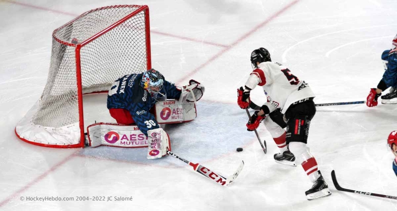 Photo hockey Ligue Magnus - Ligue Magnus : 42me journe : Grenoble  vs Bordeaux - Grenoble gagne encore et fte Tartari !