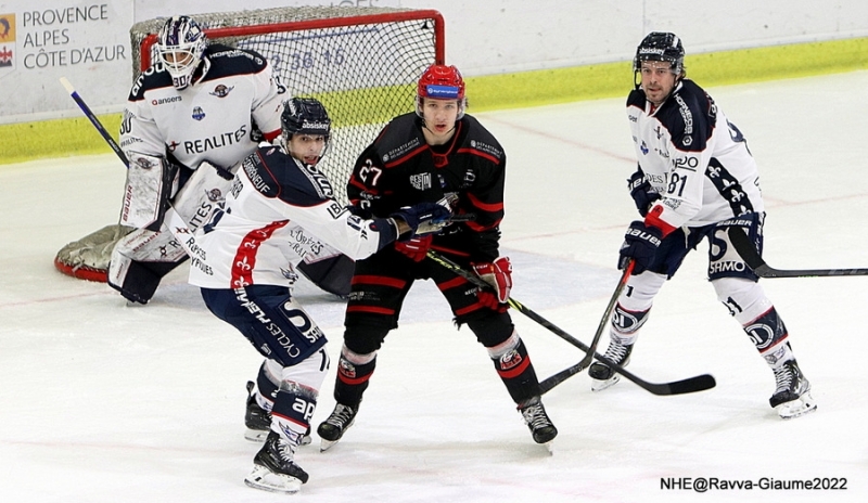 Photo hockey Ligue Magnus - Ligue Magnus : 42me journe : Nice vs Angers  - Le Carnaval tait angevin