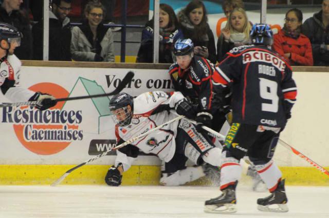 Photo hockey Ligue Magnus - Ligue Magnus : 5me journe : Caen  vs Angers  - Victoire angenive dans la douleur