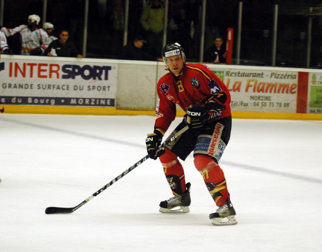 Photo hockey Ligue Magnus - Ligue Magnus : 6me journe : Morzine-Avoriaz vs Epinal  - Fin de match houleuse en faveur des Pingouins