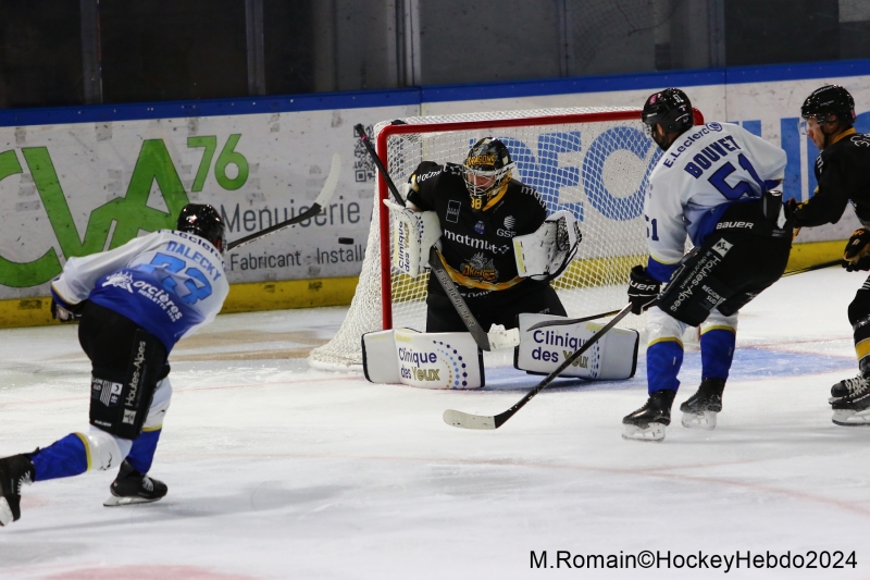 Photo hockey Ligue Magnus - Ligue Magnus : 8me journe : Rouen vs Gap  - LM : Avalanche de buts sur lle Lacroix