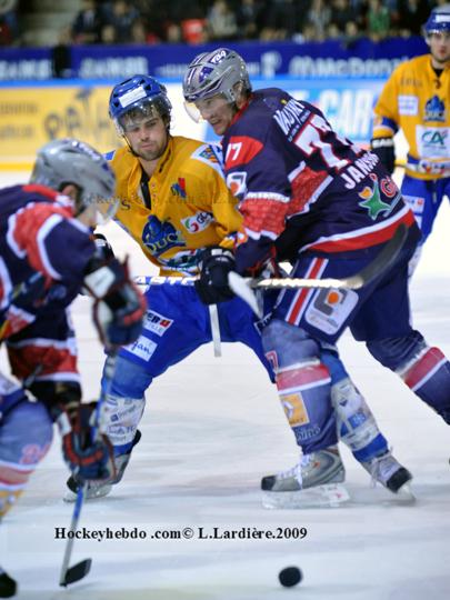 Photo hockey Ligue Magnus - Ligue Magnus : 9me journe : Grenoble  vs Dijon  - Grenoble sereinement