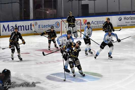 Photo hockey Ligue Magnus - Ligue Magnus - Quart de finale match 2 : Rouen vs Gap  - LM : Rouen double son capital