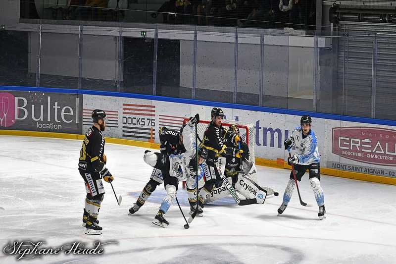 Photo hockey Ligue Magnus - Ligue Magnus - Quart de finale match 2 : Rouen vs Gap  - LM : Rouen double son capital