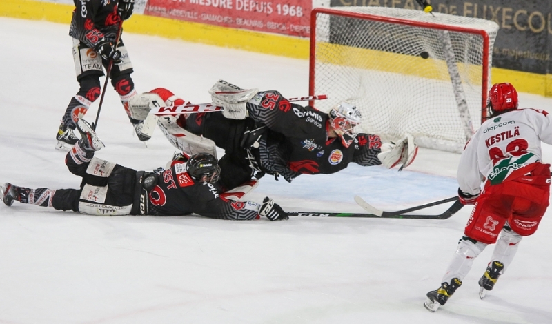 Photo hockey Ligue Magnus - Ligue Magnus - Quart de finale match 5 : Amiens  vs Cergy-Pontoise - Cergy prend l