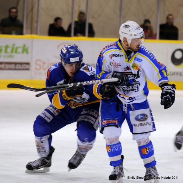 Photo hockey Ligue Magnus - Ligue Magnus, 16me journe : Dijon  vs Gap  - Les Rapaces embrochs sur la lance ducale