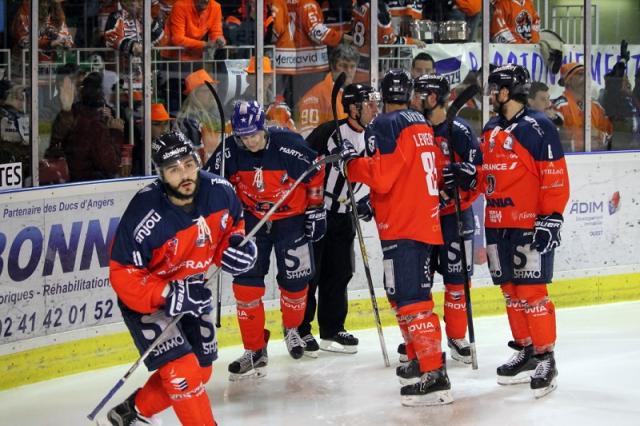 Photo hockey Ligue Magnus - Ligue Magnus, demi-finale, match 4 : Angers  vs Epinal  - Tout reste  faire