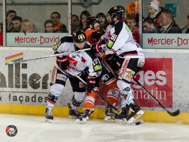 Photo hockey Ligue Magnus - Ligue Magnus, quarts de finale, match 2 : Epinal  vs Amiens  - Epinal fait le break avec la manire