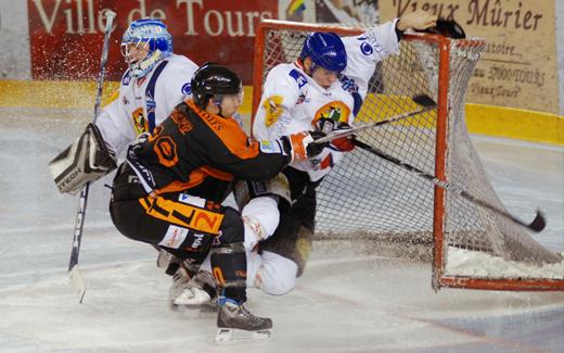 Photo hockey Ligue Magnus - LM - 16me journe : Tours  vs Mont-Blanc - Du mieux, mais...