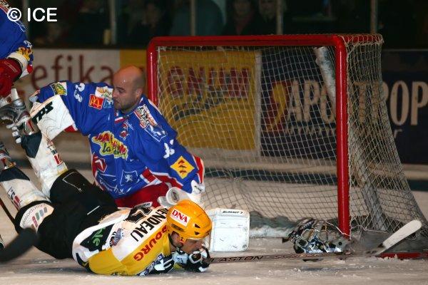 Photo hockey Ligue Magnus - LM - 5me journe : Epinal  vs Strasbourg  - Fin de match tronque  Poissompr !