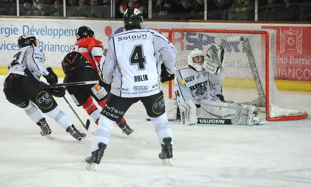 Photo hockey Ligue Magnus - LM playoff, 1er tour, match 2 : Brianon  vs Brest  - La douche bretonne