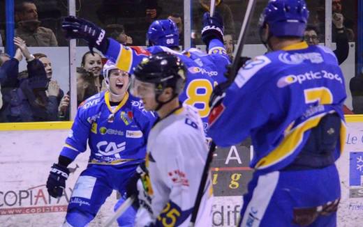 Photo hockey Ligue Magnus - LM playoff, 1er tour, match 3 : Dijon  vs Chamonix  - Dijon au suspense et au finish