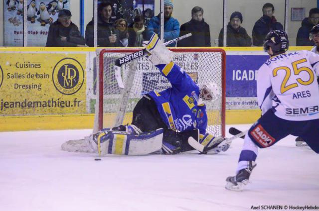 Photo hockey Ligue Magnus - LM playoff, 1er tour, match 3 : Dijon  vs Chamonix  - Dijon au suspense et au finish