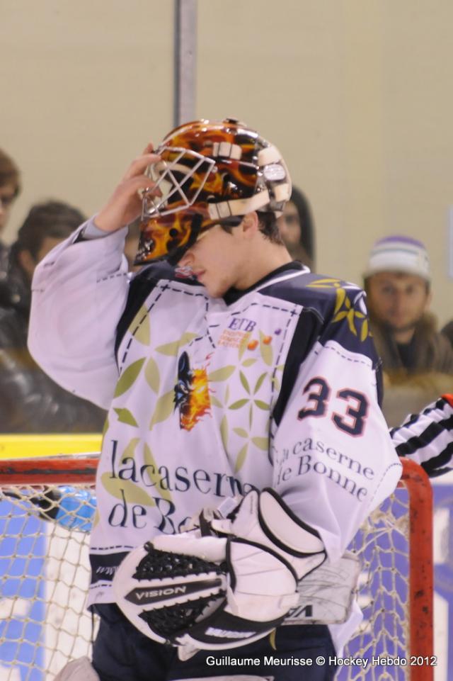 Photo hockey Ligue Magnus - LM Playoffs : 1/4 , match 1 : Dijon  vs Grenoble  - Dijon fait le mtier