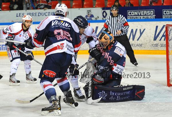 Photo hockey Ligue Magnus - LM Playoffs : 1/4, match 4 : Grenoble  vs Angers  - Grenoble : Toujours vivants !