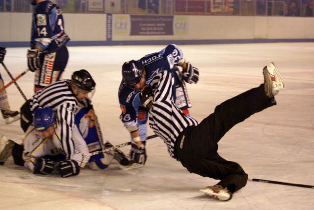 Photo hockey Ligue Magnus - LM playoffs : 1/4 de finale, match 1 : Angers  vs Villard-de-Lans - Les Ducs droulent