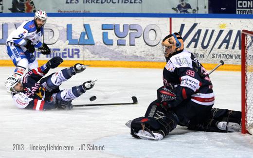 Photo hockey Ligue Magnus - LM Playoffs : 1er tour, match 3 : Grenoble  vs Gap  - Grenoble carte Gap