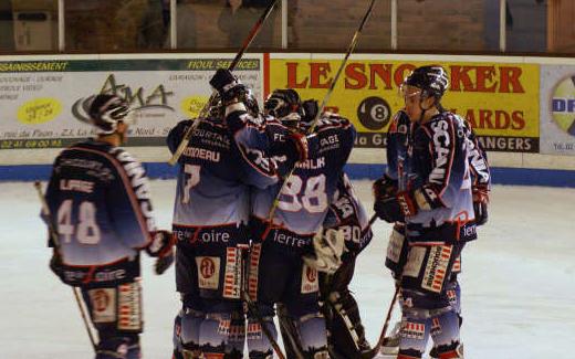 Photo hockey Ligue Magnus - Play-off : 1/4 de finale, match 5 : Angers  vs Amiens  - La belle pour les Ducs