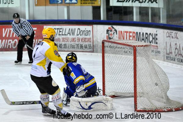 Photo hockey Ligue Magnus - Play-off Ligue Magnus :1er tour, match 1 : Villard-de-Lans vs Strasbourg  - Villard de Lans rate le coche