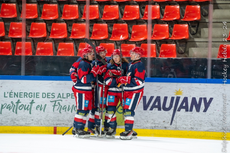 Photo hockey Mineur U17/U20 Elite -  : Grenoble U20 vs Rouen U20 - U20 - Grenoble droule face  Rouen