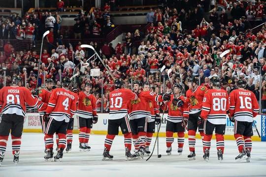 Photo hockey NHL : National Hockey League - AHL - NHL : National Hockey League - AHL - NHL : Chicago commence par un rallye