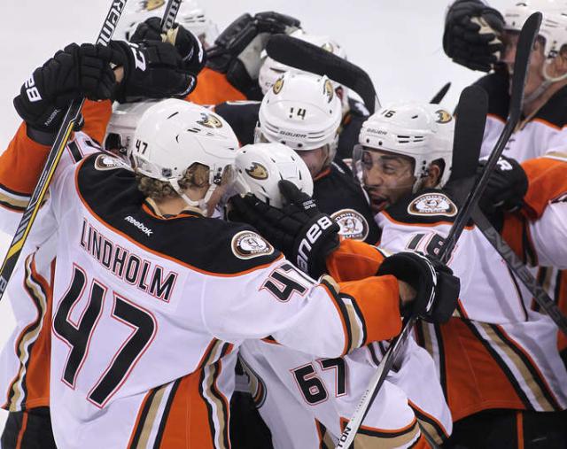 Photo hockey NHL : National Hockey League - AHL - NHL : National Hockey League - AHL - NHL : Les Ducks y sont presque