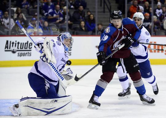 Photo hockey NHL : National Hockey League - AHL - NHL : National Hockey League - AHL - NHL : McKinnon entretient l